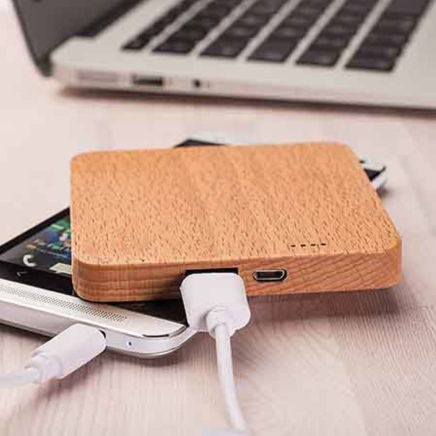 Powerbank en bois personnalisable 2600 mAh - Design plat et élégant