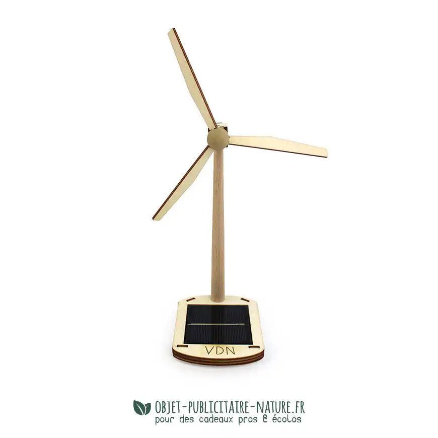 Eolienne en bois publicitaire de taille moyenne