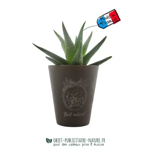 Plante verte dans un gobelet en lin à personnaliser